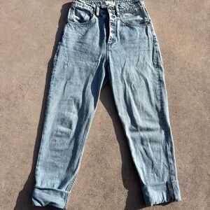 Decade Studio Bonnie Taper Jeans in Porto